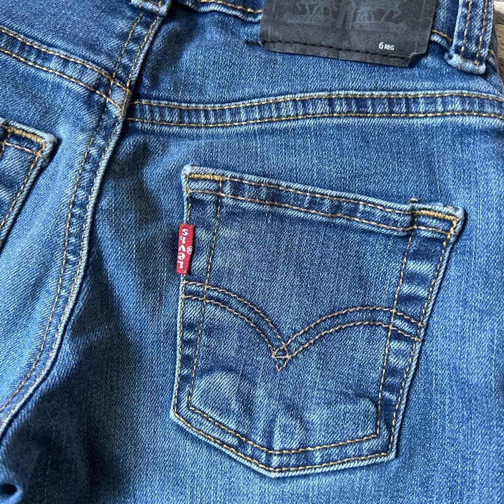 Boys Levi jeans size 6 Regular - Picture 3 of 5
